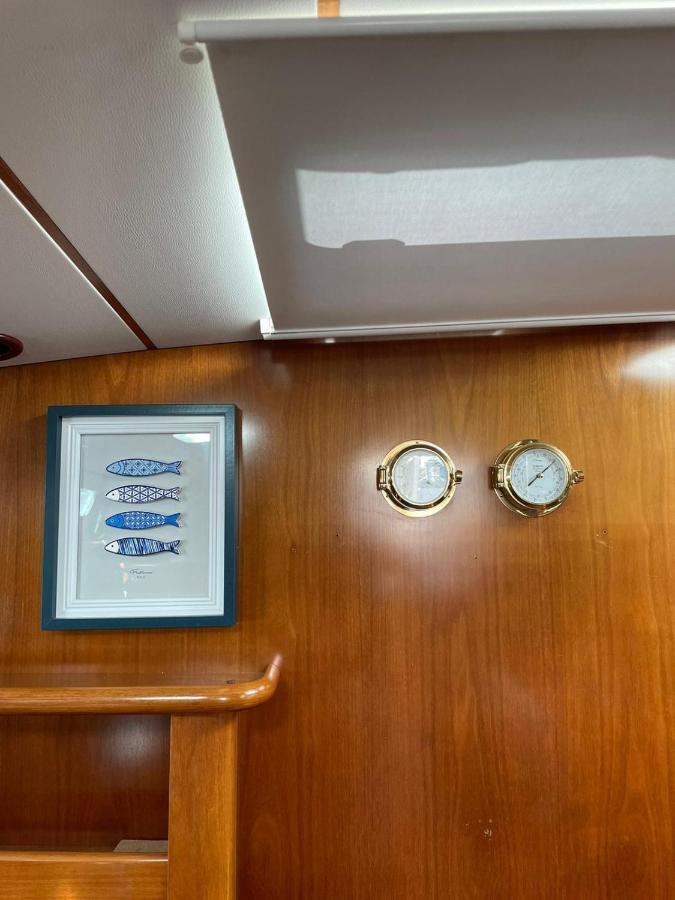 Beautiful And Comfortable Sailboat With Secure Parking Available Otel Barselona Dış mekan fotoğraf