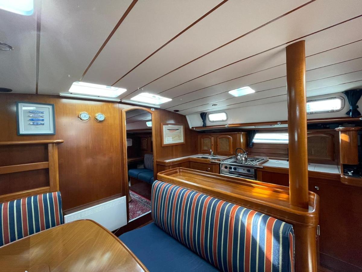Beautiful And Comfortable Sailboat With Secure Parking Available Otel Barselona Dış mekan fotoğraf