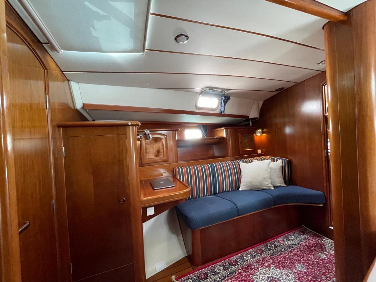 Beautiful And Comfortable Sailboat With Secure Parking Available Otel Barselona Dış mekan fotoğraf